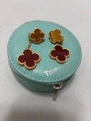 ヴァンクリーフ   2連イヤリング（宝石）の商品画像 - 査定依頼日：2025年12月25日 - 最高査定価格：1,100,000円