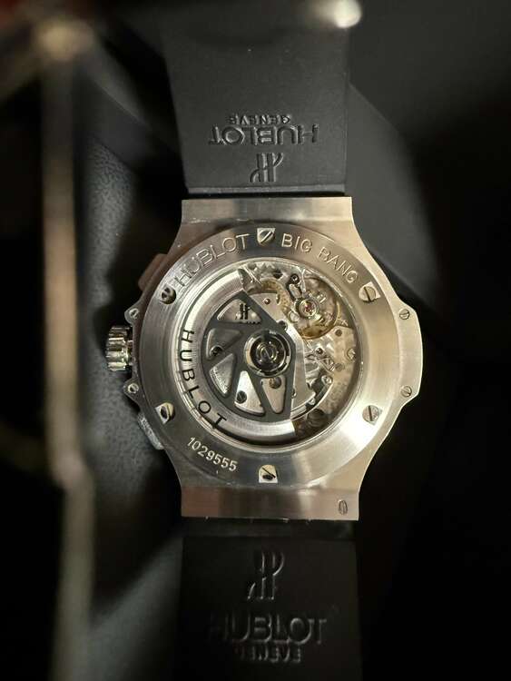 ウブロ ビックバン 301.SB.131RX（高級時計）の商品画像 - 査定依頼日：2025年5月7日 - 最高査定価格：800,000円