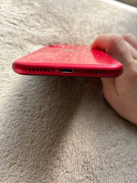 iPhone11 128GB docomo（スマホ）の商品画像 - 査定依頼日：2026年3月30日 - 最高査定価格：15,000円