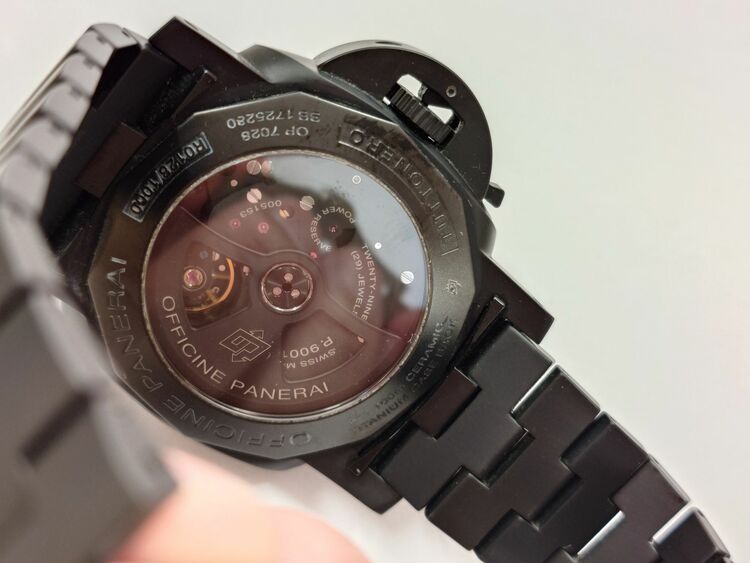 ルミノール1950 3デイズ GMT トゥットネロ（高級時計）の商品画像 - 査定依頼日：2025年12月3日 - 最高査定価格：1,000,000円