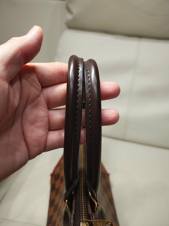 カイサトートPM（ブランドバッグ）の商品画像 - 査定依頼日：2026年4月9日 - 最高査定価格：140,000円