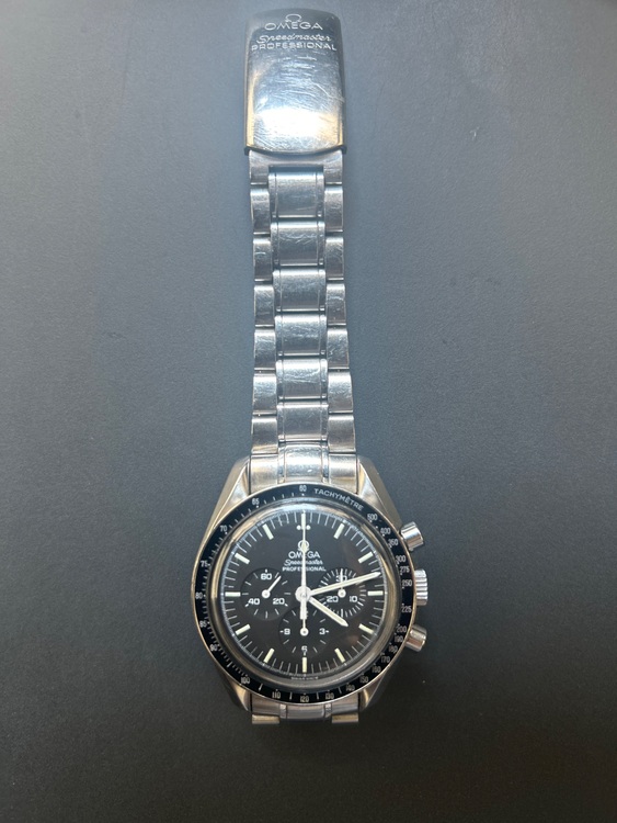 スピードマスタープロフェッショナル（高級時計）の商品画像 - 査定依頼日：2025年7月24日 - 最高査定価格：580,000円