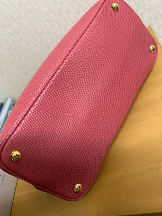 プラダ  （ブランドバッグ）の商品画像 - 査定依頼日：2025年4月17日 - 最高査定価格：50,000円