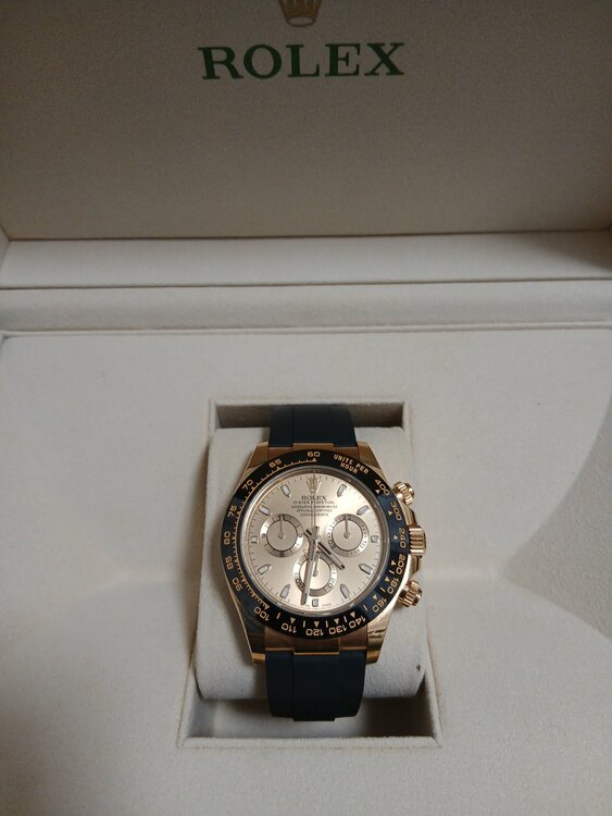 ロレックス デイトナ M 116518LN-0042（高級時計）の商品画像 - 査定依頼日：2026年1月6日 - 最高査定価格：6,200,000円