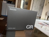 リコー RICOH RICOH GR IV [コンパクトデジタルカメラ]（カメラ）の商品画像 - 査定依頼日：2026年9月16日 - 最高査定価格：205,000円