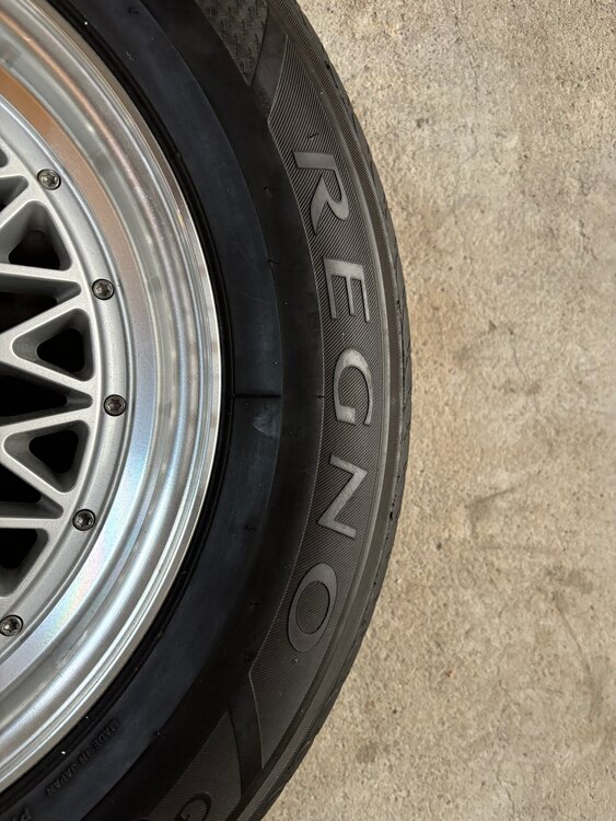 タイヤホイール（カー用品）の商品画像 - 査定依頼日：2025年4月2日 - 最高査定価格：10,000円