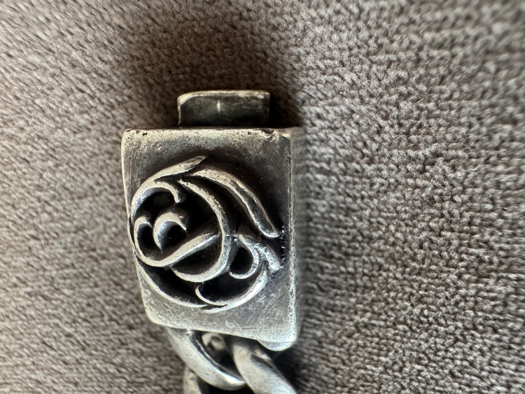 クロムハーツ　フローラルリンクオールドブレスレット　7リンク（古着・ファッション）の商品画像 - 査定依頼日：2026年1月20日 - 最高査定価格：250,000円