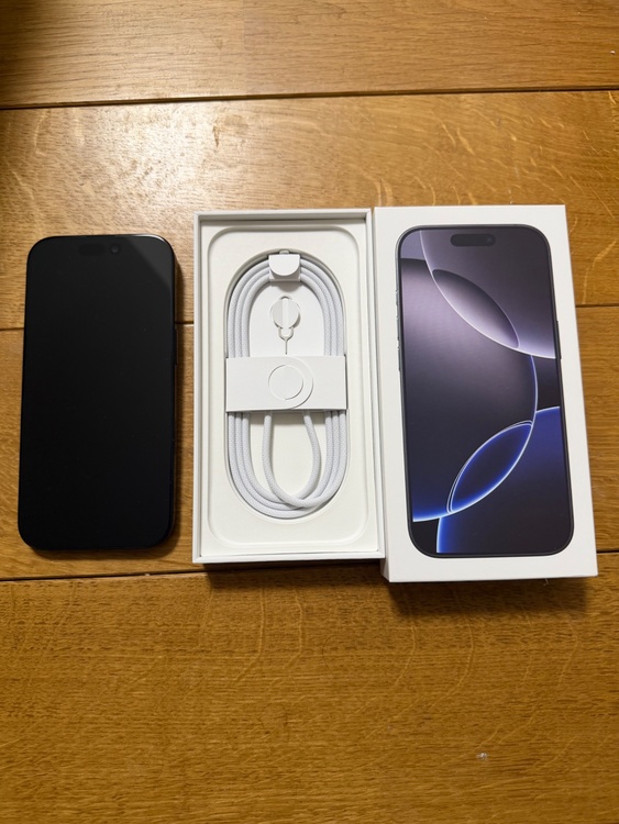 iPhone 16 pro ブラックチタニウム（スマホ）の商品画像 - 査定依頼日：2026年7月21日 - 最高査定価格：115,000円