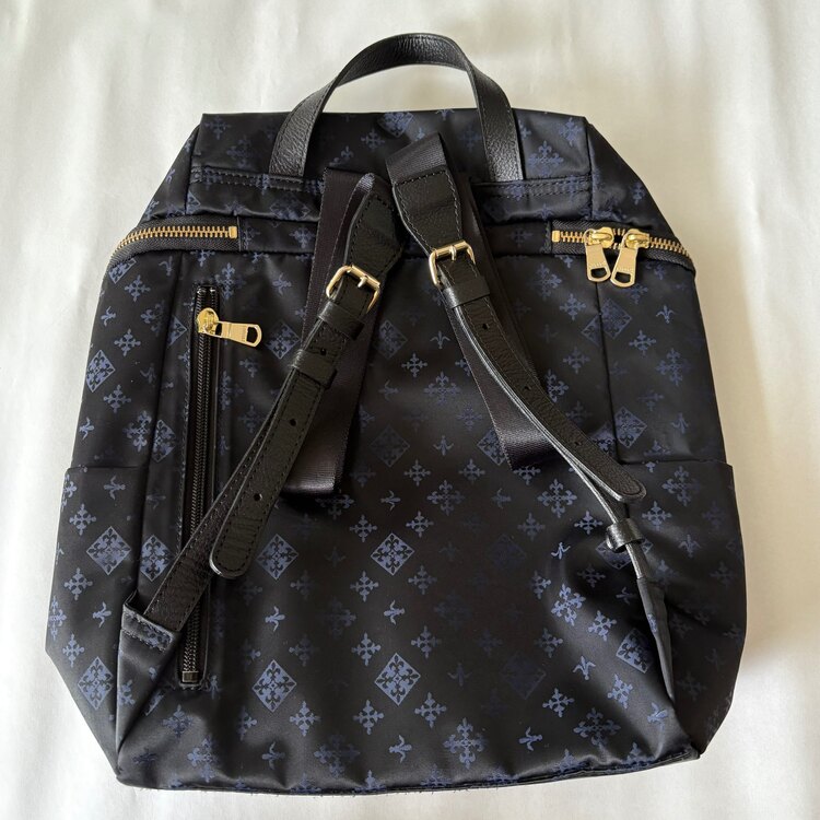 ラシット　リュック（ブランド財布・小物）の商品画像 - 査定依頼日：2025年5月7日 - 最高査定価格：4,000円