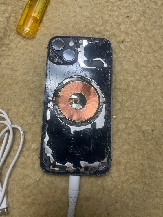 iPhone 13 128GB SIMフリー（スマホ）の商品画像 - 査定依頼日：2026年1月12日 - 最高査定価格：100,000円