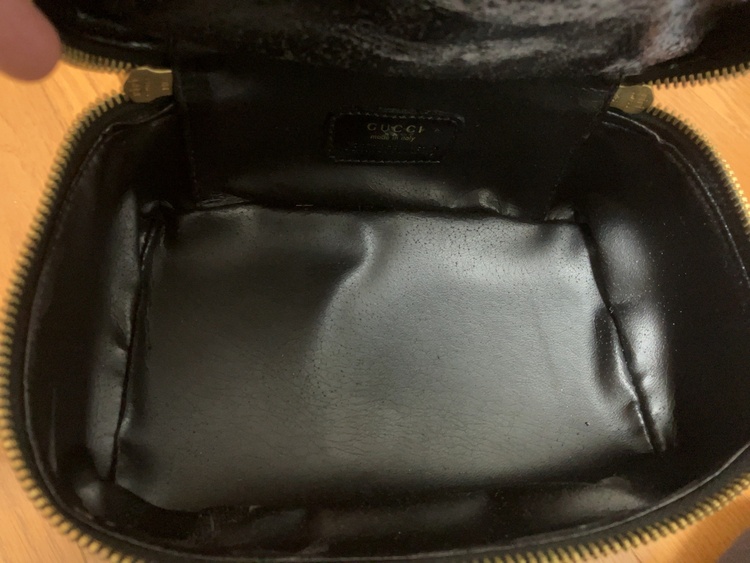 バンブーバニティ　エナメル（ブランドバッグ）の商品画像 - 査定依頼日：2025年12月23日 - 最高査定価格：2,000円