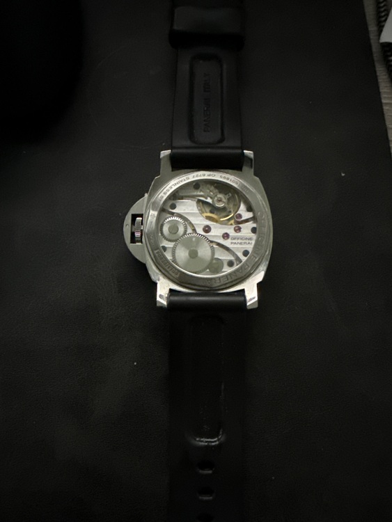 パネライ ルミノール pam0011（高級時計）の商品画像 - 査定依頼日：2025年8月27日 - 最高査定価格：500,000円