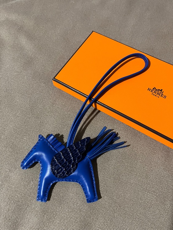 ペガサスタッチ　PM（ブランド財布・小物）の商品画像 - 査定依頼日：2025年8月18日 - 最高査定価格：110,000円