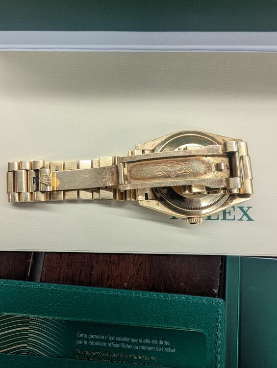 ロレックス デイデイト （高級時計）の商品画像 - 査定依頼日：2025年7月12日 - 最高査定価格：7,000,000円