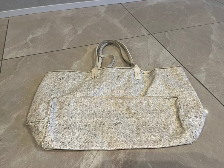 トートバッグ（ブランドバッグ）の商品画像 - 査定依頼日：2025年2月7日 - 最高査定価格：250,000円