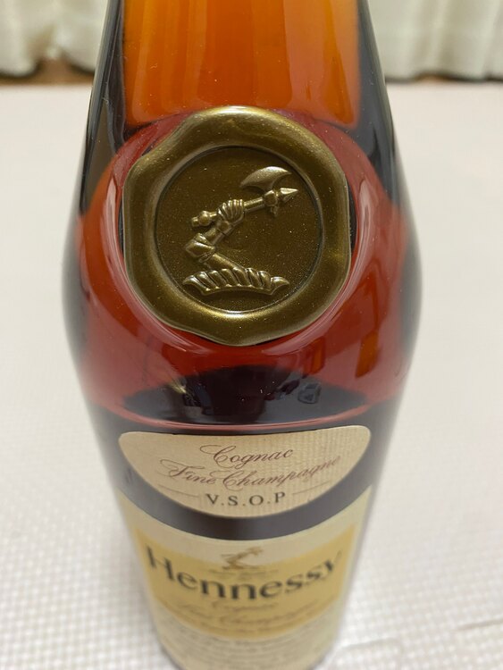 ヘネシーVSOP（お酒）の商品画像 - 査定依頼日：2025年3月27日 - 最高査定価格：7,000円