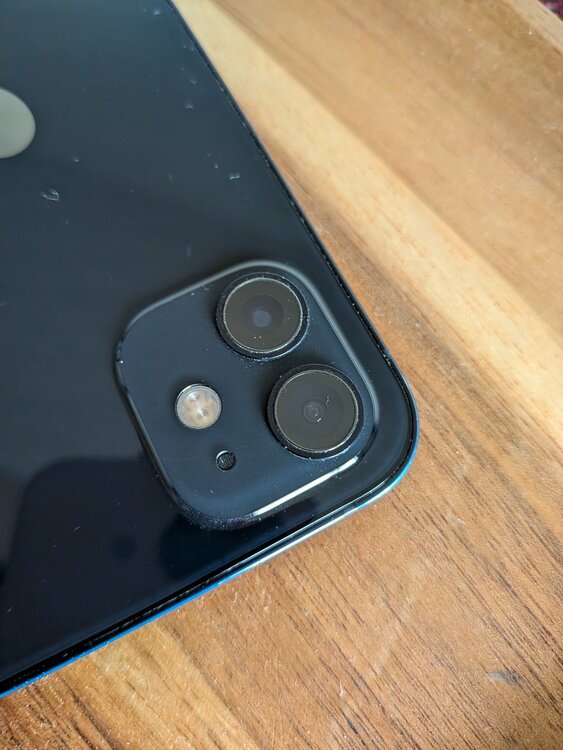 iPhone 12 64GB docomo（スマホ）の商品画像 - 査定依頼日：2026年5月8日 - 最高査定価格：25,000円
