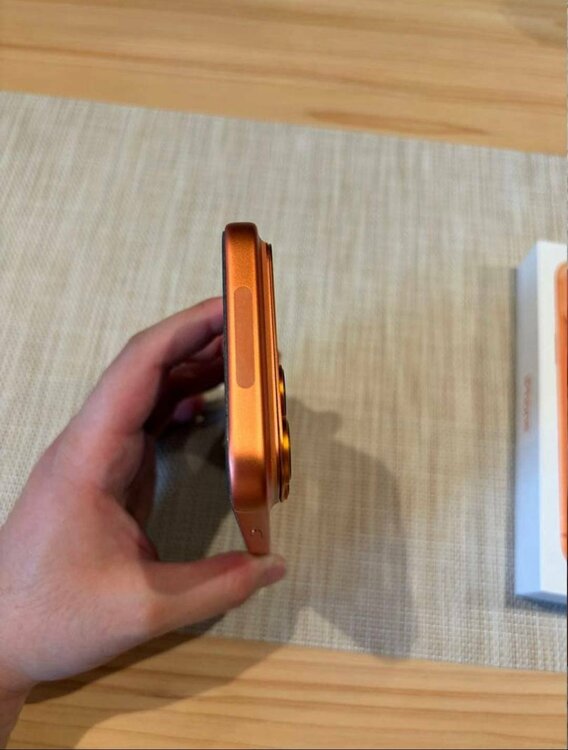 iPhone iPhone 17 Pro Max 256GB SIMフリー（スマホ）の商品画像 - 査定依頼日：2026年8月21日 - 最高査定価格：165,000円