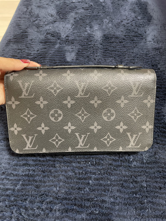 M61698ZIPPYXLm.ECLI.（ブランドバッグ）の商品画像 - 査定依頼日：2021年10月1日 - 最高査定価格：70,000円