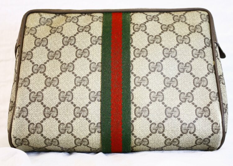 GUCCI GGキャンバス クラッチバッグ PVCレザー シェリーライン 89 01 012（ブランドバッグ）の商品画像 - 査定依頼日：2026年10月8日 - 最高査定価格：5,000円