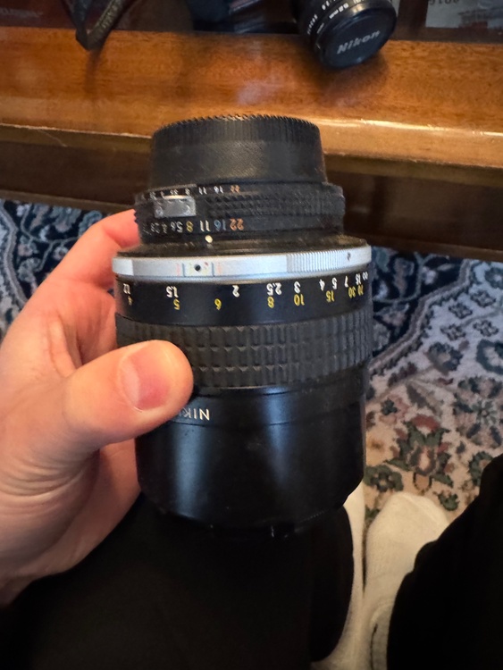 F2 7591094（カメラ）の商品画像 - 査定依頼日：2026年1月26日 - 最高査定価格：130,000円