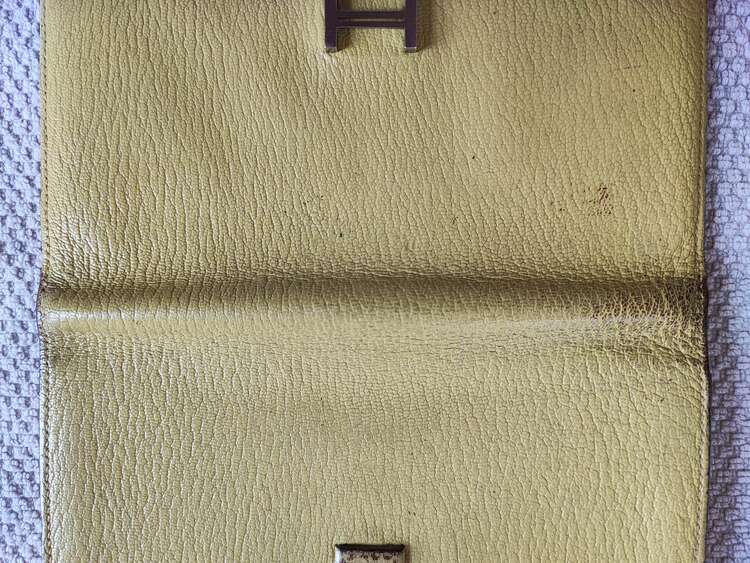 ベアンスフレ（ブランド財布・小物）の商品画像 - 査定依頼日：2025年4月28日 - 最高査定価格：15,000円