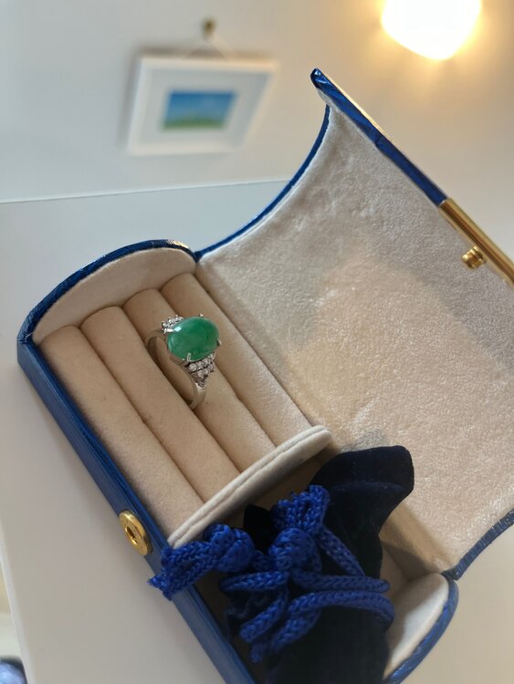 不明（宝石）の商品画像 - 査定依頼日：2024年5月16日 - 最高査定価格：70,000円