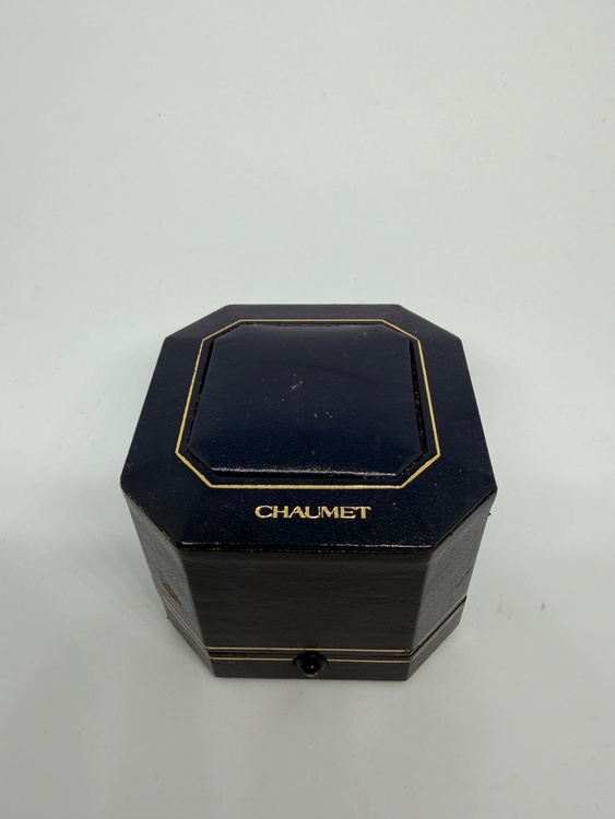 ショーメCHAUMETルビーリング（宝石）の商品画像 - 査定依頼日：2026年8月17日 - 最高査定価格：400,000円