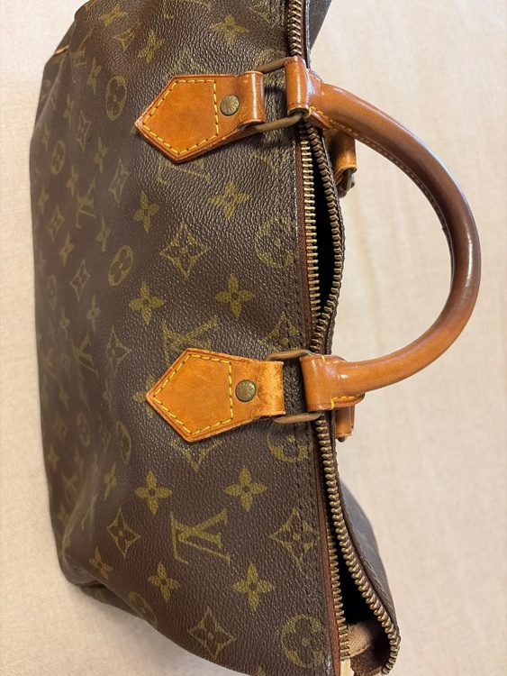 LOUIS VUITTON（ルイ・ヴィトン）モノグラム スピーディ40（ブランドバッグ）の商品画像 - 査定依頼日：2026年10月4日 - 最高査定価格：25,000円