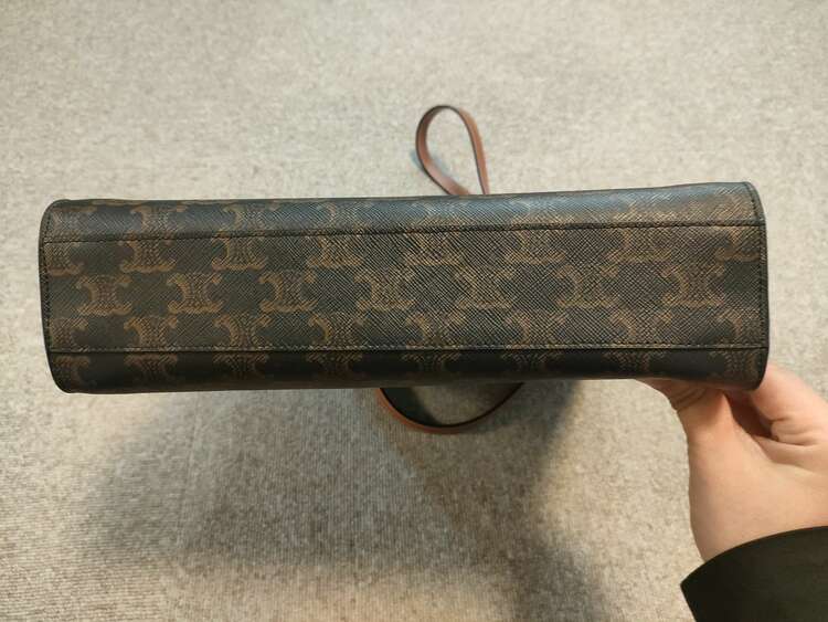 セリーヌ  （ブランドバッグ）の商品画像 - 査定依頼日：2025年3月25日 - 最高査定価格：110,000円