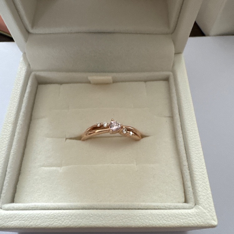 111446143109（金・貴金属）の商品画像 - 査定依頼日：2025年9月21日 - 最高査定価格：70,000円