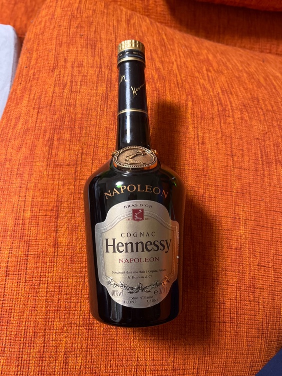 ブランデー ヘネシー （お酒）の商品画像 - 査定依頼日：2025年10月30日 - 最高査定価格：6,000円