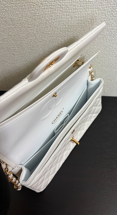 シャネル　バッグ　マトラッセ　ホワイト　ゴールド（ブランドバッグ）の商品画像 - 査定依頼日：2025年10月17日 - 最高査定価格：700,000円