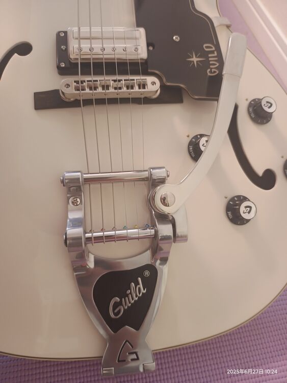 GUILD Starfire V（ピアノ・楽器・PA機材）の商品画像 - 査定依頼日：2025年10月9日 - 最高査定価格：80,000円