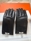 ラムスキン手袋カデナ7.5ブラック シルバー金具（ブランド財布・小物）の商品画像 - 査定依頼日：2025年9月21日 - 最高査定価格：6,500円