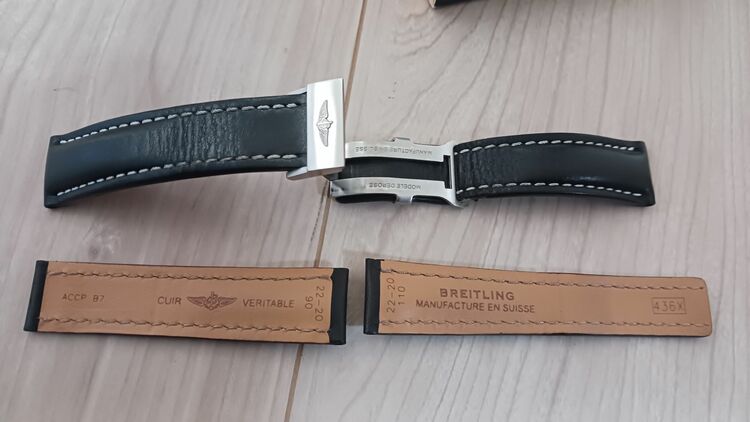 ブライトリング クロノマット A016C89KBD（高級時計）の商品画像 - 査定依頼日：2025年9月10日 - 最高査定価格：500,000円