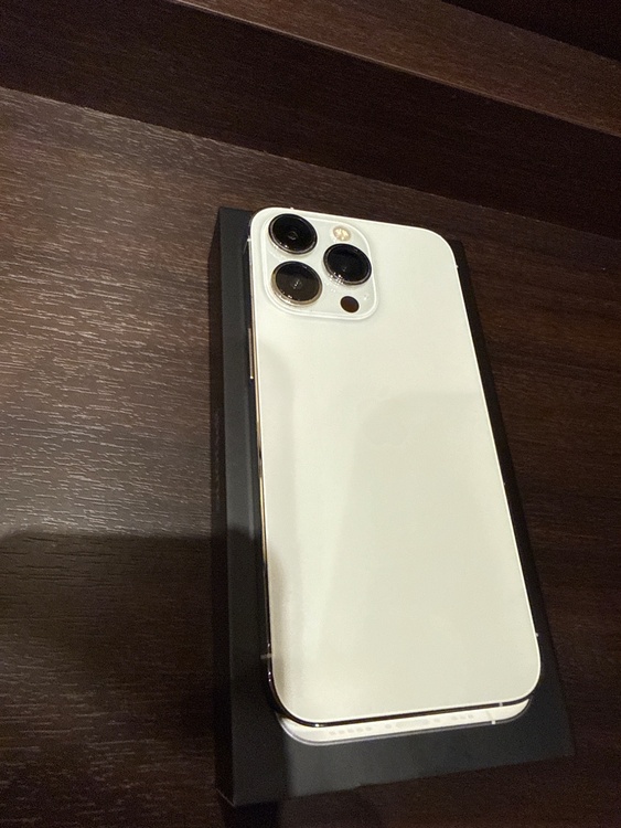 iPhone 13 Pro 256GB Softbank（スマホ）の商品画像 - 査定依頼日：2026年5月4日 - 最高査定価格：55,000円
