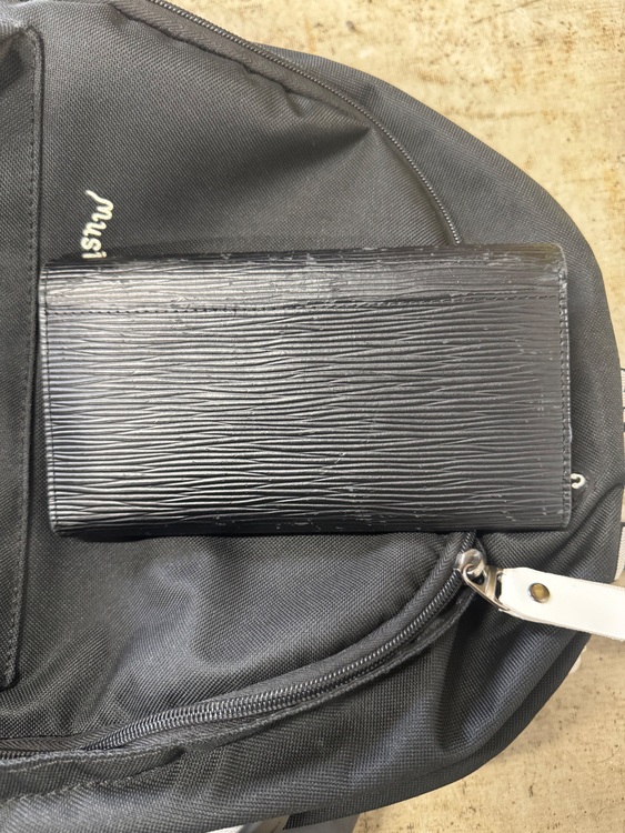 ルイヴィトン エピ （ブランドバッグ）の商品画像 - 査定依頼日：2025年9月8日 - 最高査定価格：17,000円