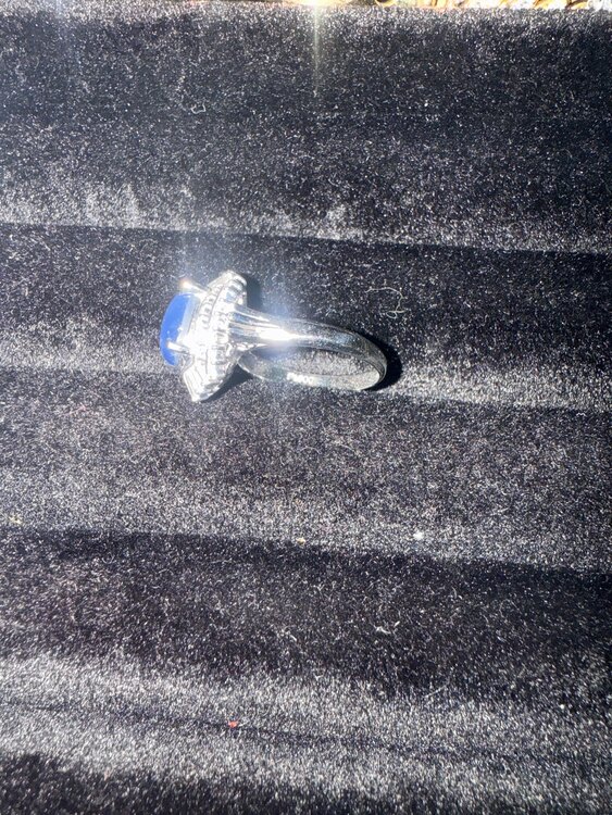 指輪（宝石）の商品画像 - 査定依頼日：2025年5月20日 - 最高査定価格：300,000円