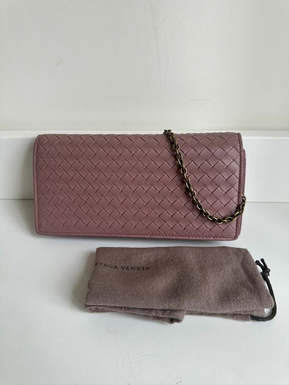 チェーンウォレット（ブランドバッグ）の商品画像 - 査定依頼日：2025年8月28日 - 最高査定価格：50,000円