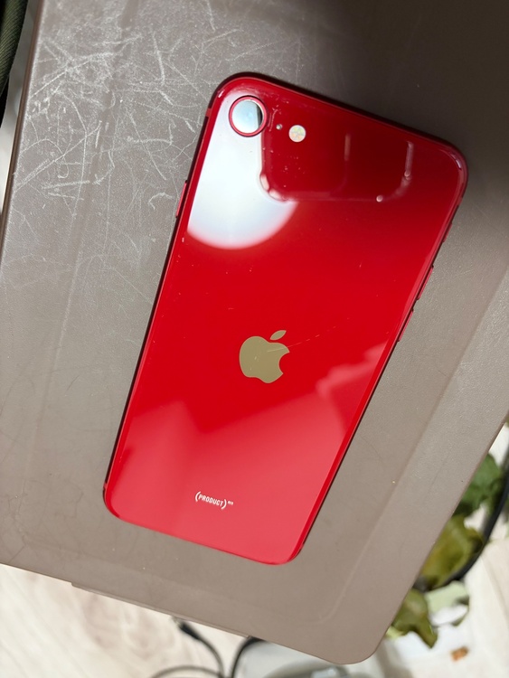iPhone iPhone SE (第 3 世代) 128GB 楽天モバイル（スマホ）の商品画像 - 査定依頼日：2026年8月11日 - 最高査定価格：20,000円