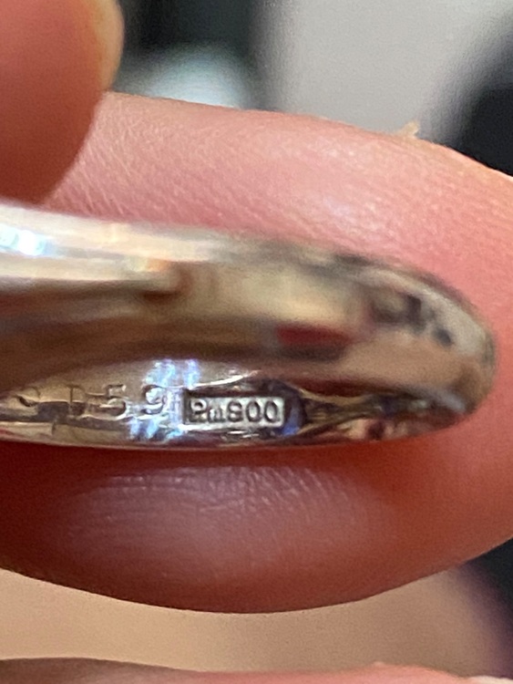 サファイア（金・貴金属）の商品画像 - 査定依頼日：2025年8月25日 - 最高査定価格：750,000円