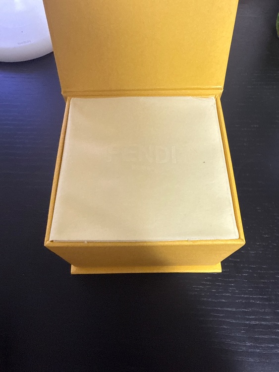 フェンディ  （ブランドバッグ）の商品画像 - 査定依頼日：2025年9月16日 - 最高査定価格：20,000円