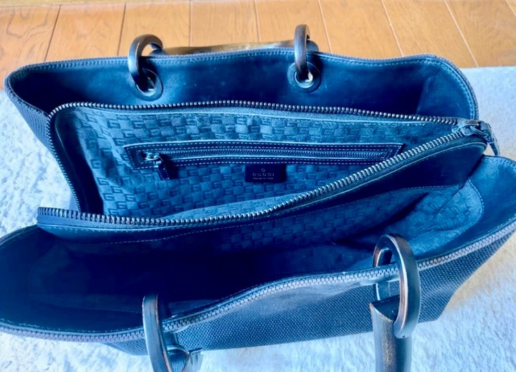 GUCCI トートバッグ（ブランドバッグ）の商品画像 - 査定依頼日：2026年2月8日 - 最高査定価格：20,000円