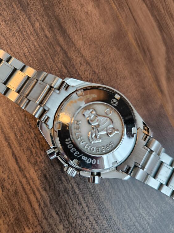 オメガ スピードマスター 32105000（高級時計）の商品画像 - 査定依頼日：2025年8月29日 - 最高査定価格：300,000円