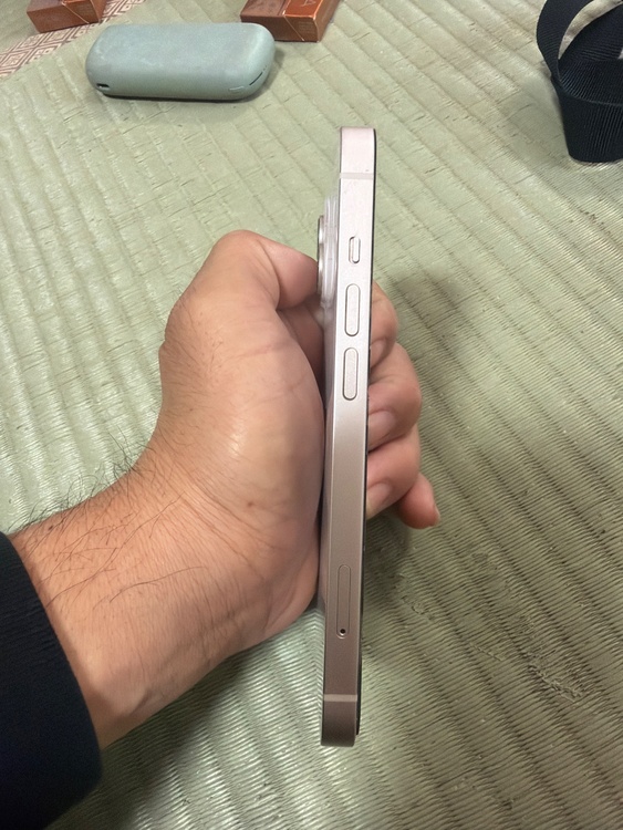 iPhone iPhone 14 128GB docomo（スマホ）の商品画像 - 査定依頼日：2026年9月20日 - 最高査定価格：43,500円