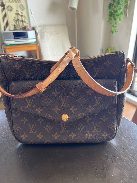 肩がけバック（ブランドバッグ）の商品画像 - 査定依頼日：2025年3月27日 - 最高査定価格：188,000円