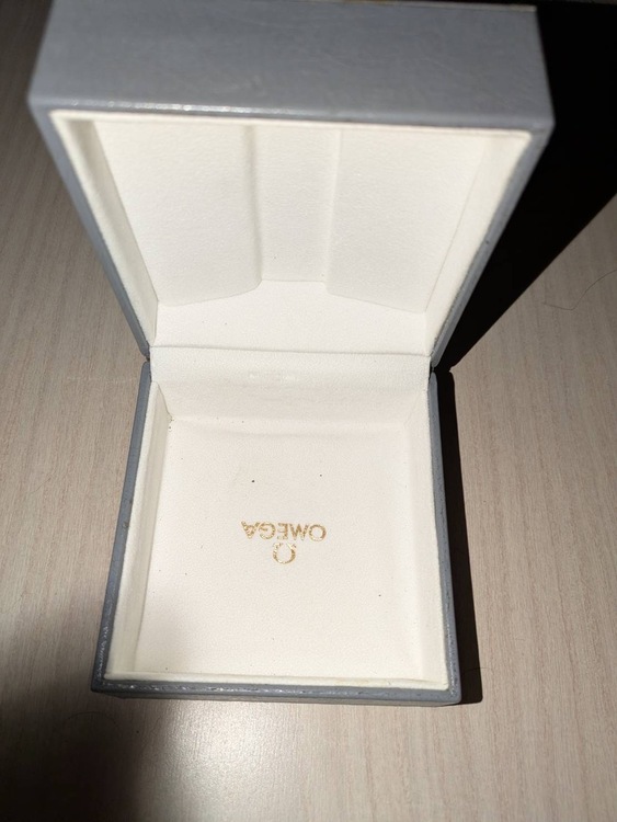 オメガ スピードマスター （高級時計）の商品画像 - 査定依頼日：2026年1月21日 - 最高査定価格：550,000円