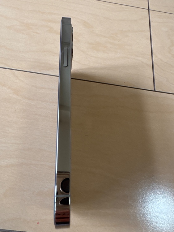 iPhone 12 Pro 512GB SIMフリー（スマホ）の商品画像 - 査定依頼日：2026年3月19日 - 最高査定価格：39,000円