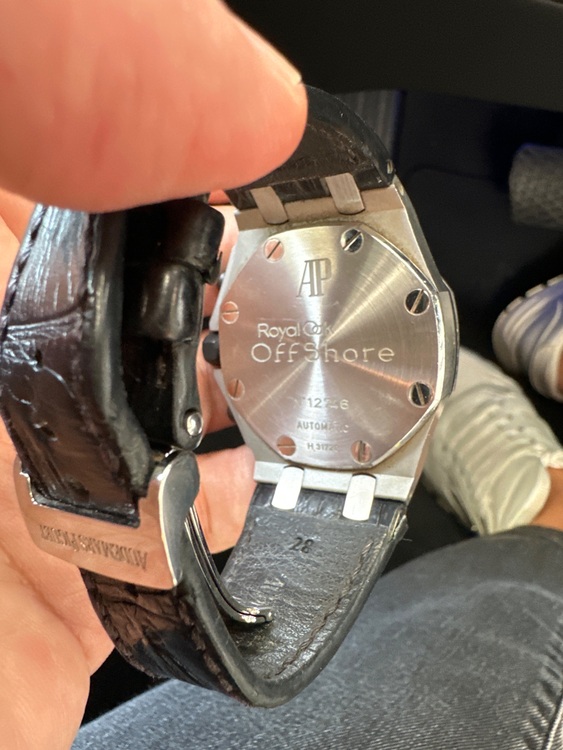 オーデマピゲ ロイヤルオーク （高級時計）の商品画像 - 査定依頼日：2025年10月2日 - 最高査定価格：2,600,000円